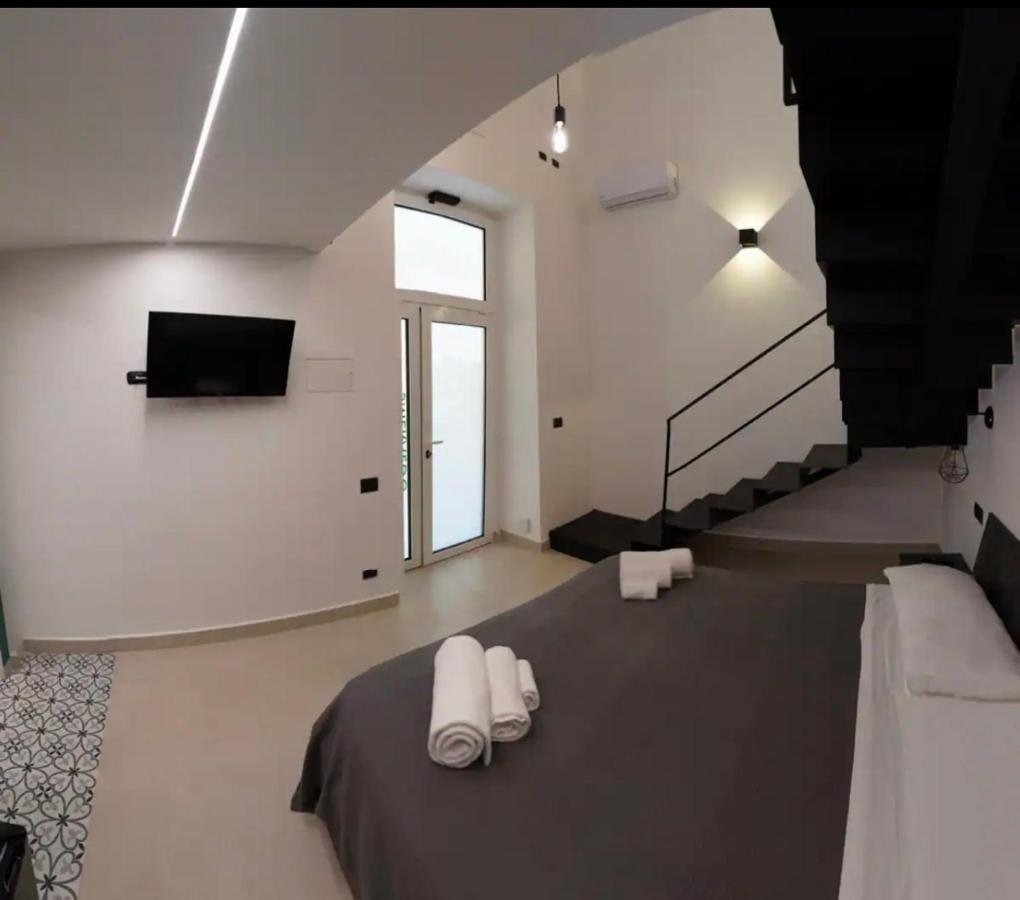 B&B Vittoria Наполи Екстериор снимка